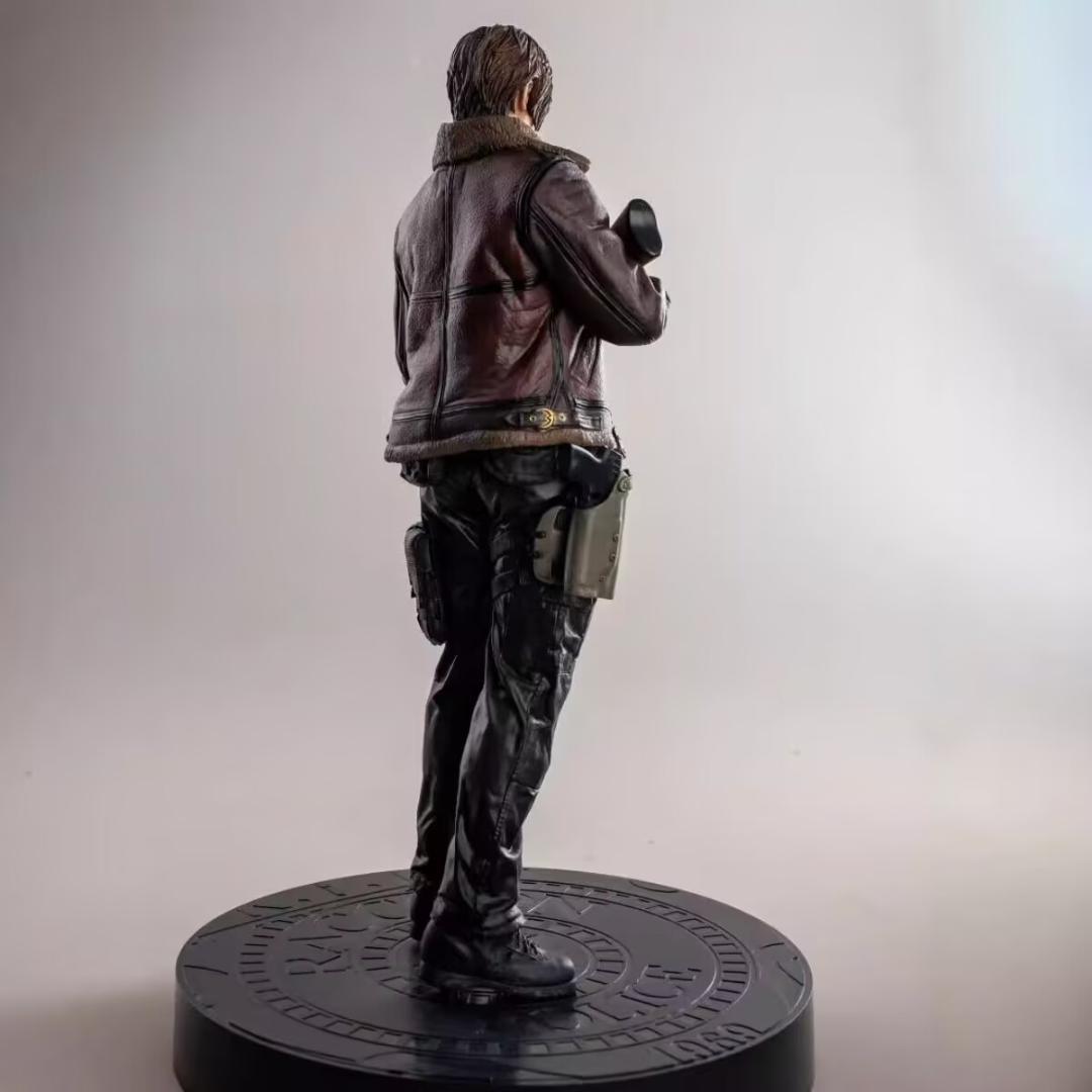 バイオハザード　レオン　フィギュア　塗装完成品