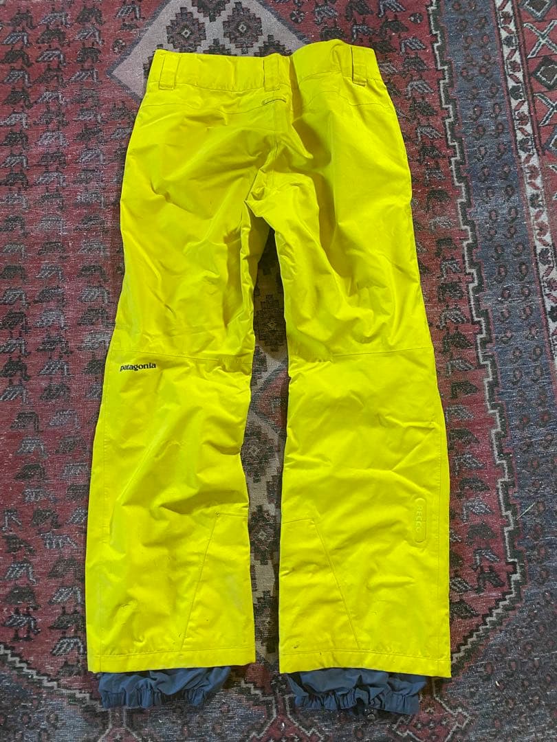 m*6様 patagonia スノーボードパンツ RECCO