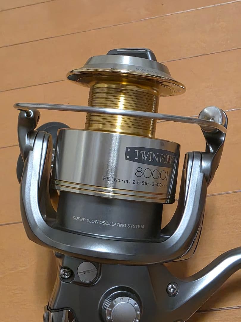 極美品　シマノ　02ツインパワー　8000HG