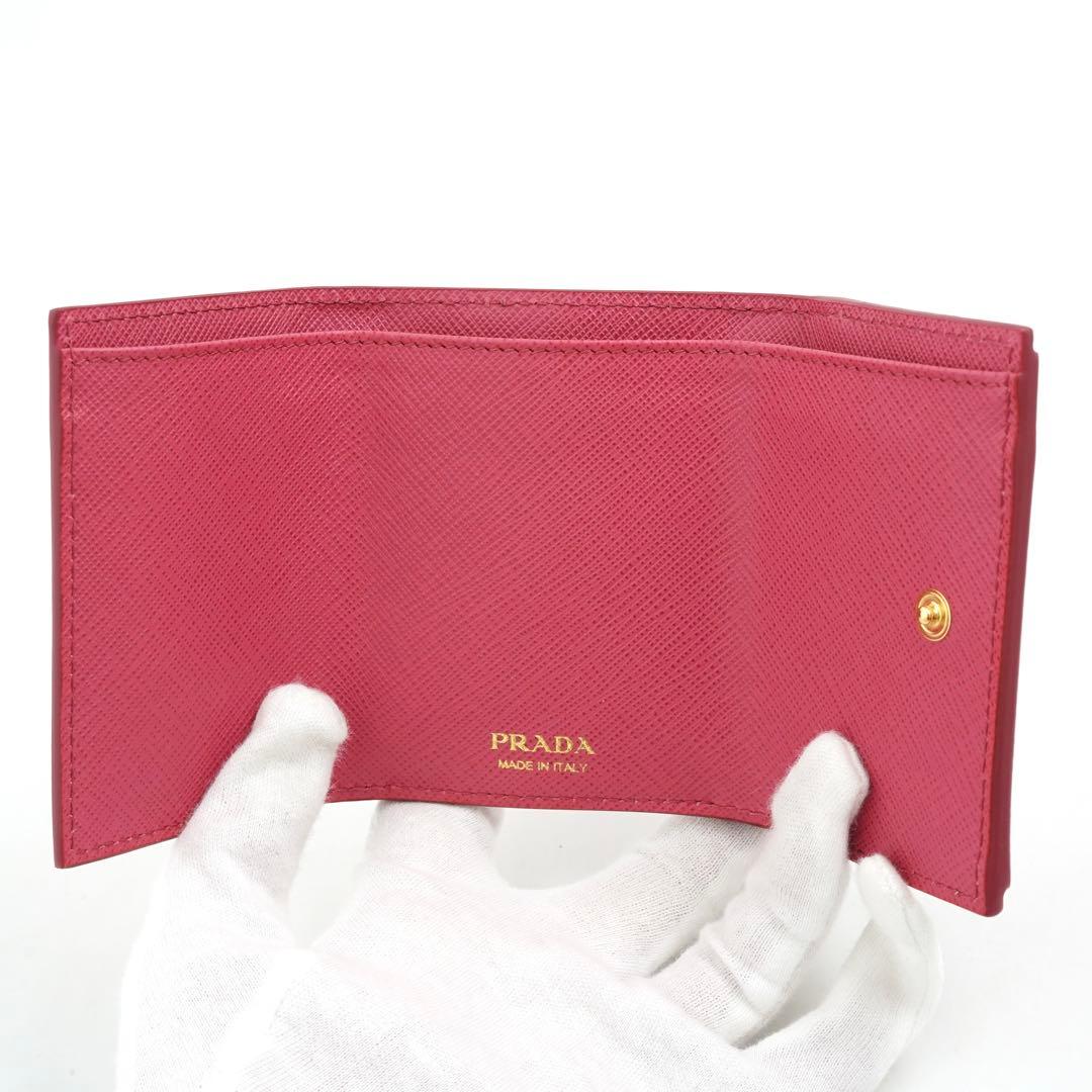✨新品未使用・箱保証書付き✨　PRADA ミニ財布　サフィアーノレザー　三つ折り