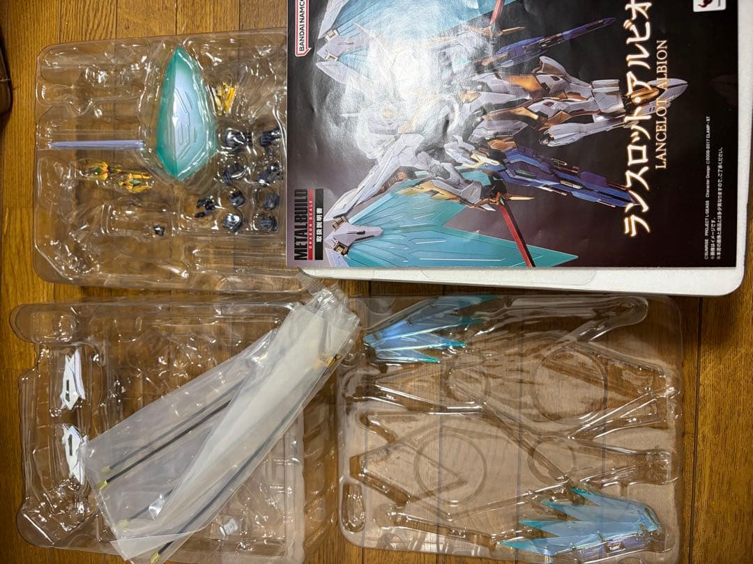 メタルビルド 紅蓮聖天八極式＆ランスロット・アルビオン バラ売り⭕️