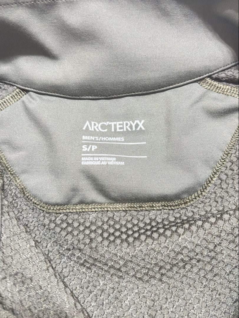 【極美品】アークテリクス　デルタハーフジップ S