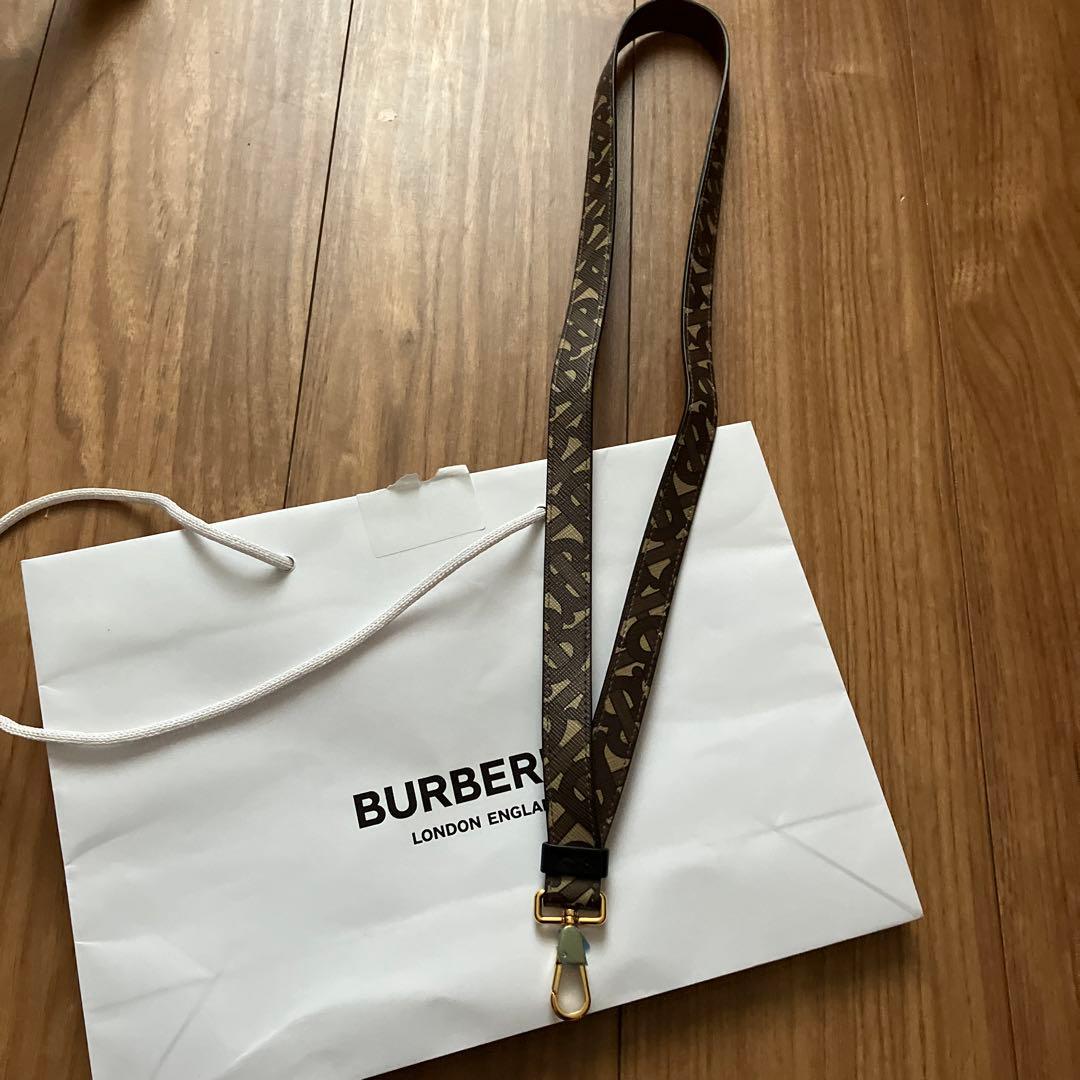 LOVEK　バーバリー　ストラップ　値下げ