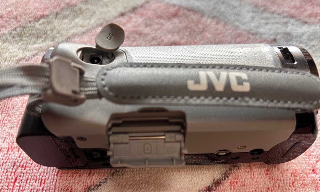 JVC Everio GZ-E242-S ビデオカメラ