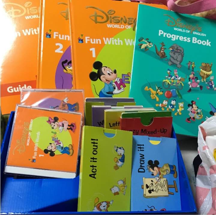 ディズニー英語システムDWE教材
