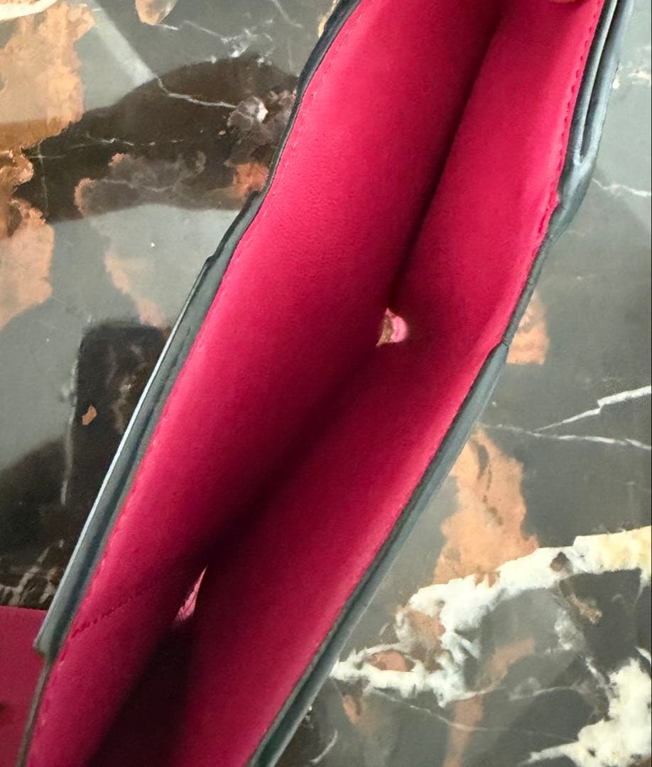 【♡商品です】Louis Vuitton 財布 ブラック カプシーヌ