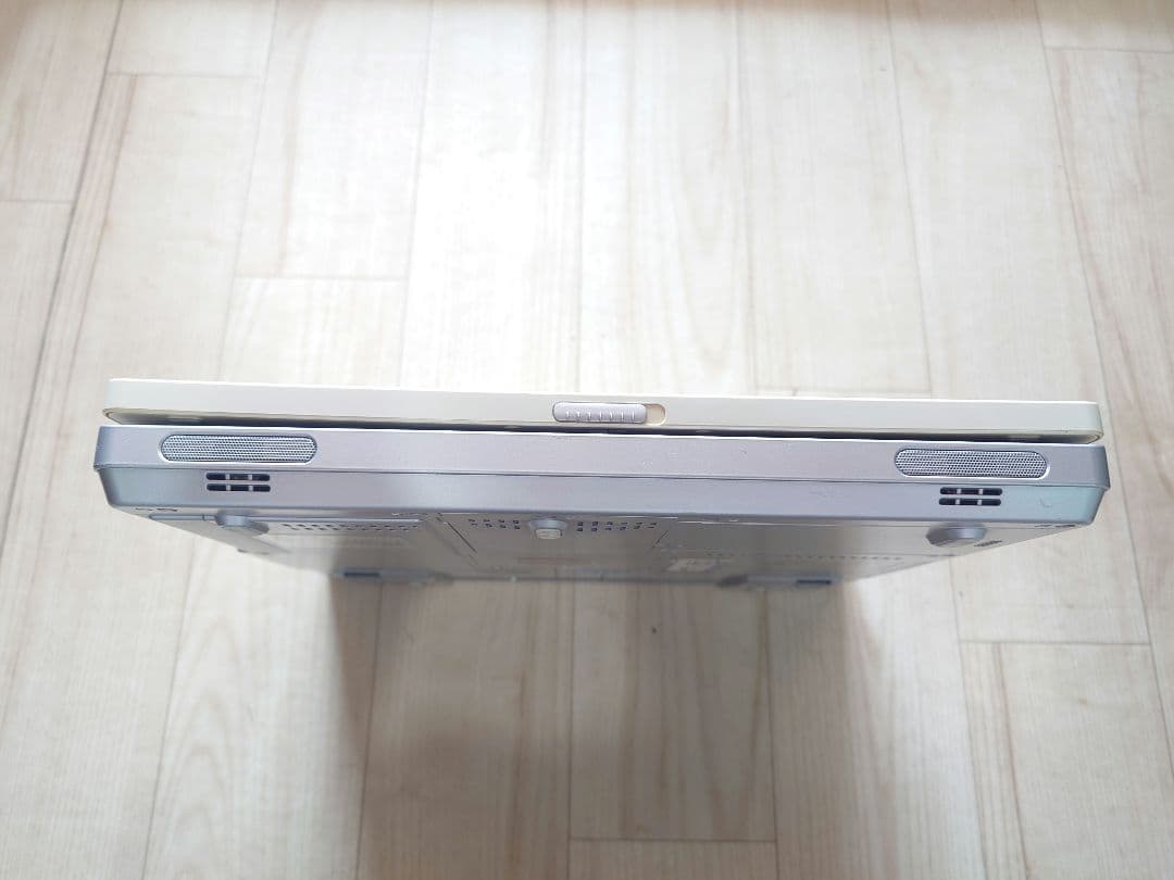 dynabook ホワイト