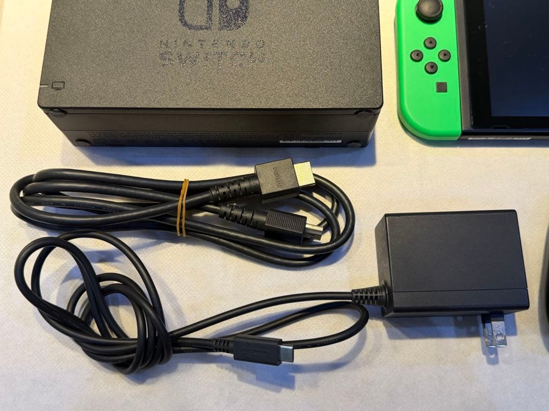 【お得】Nintento Switch本体 周辺ケーブル 追加Joy-Con付き