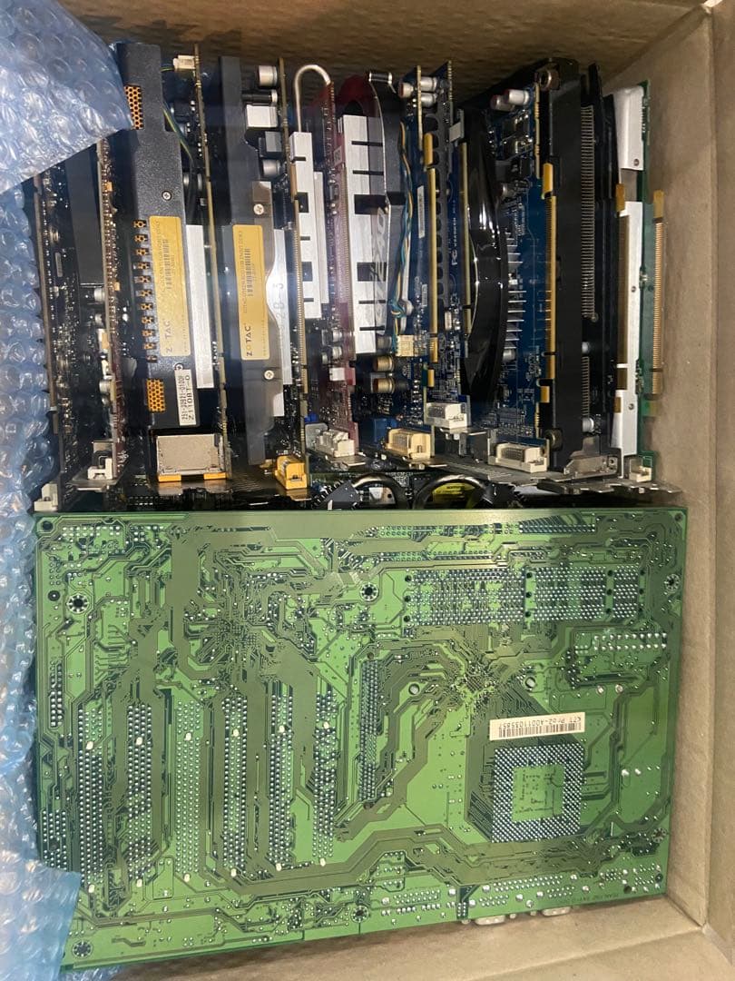 都市鉱山 部品取り 貴金属抽出用 マザボ３枚グラフィックカード30枚合計14kg