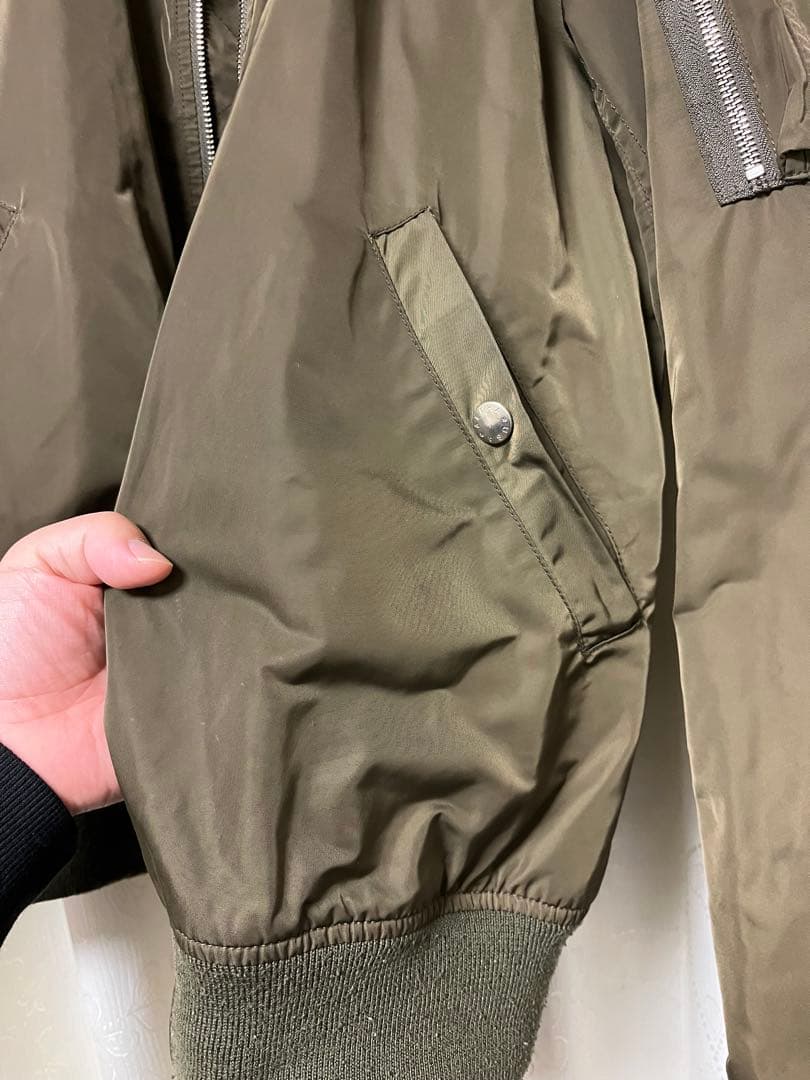ALPHA INDUSTRIES INC製　スナップオンMA-1