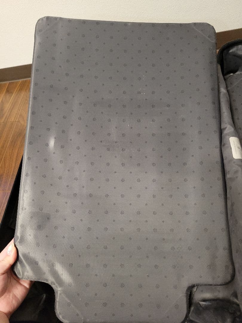 RIMOWA EssentialチェックインM　値下げ予定無し
