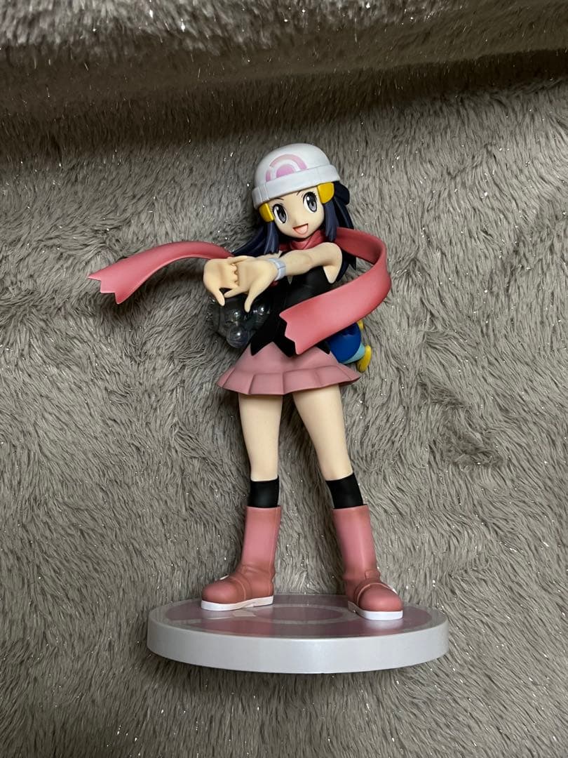 ポケモントレーナー　ヒカリフィギュア