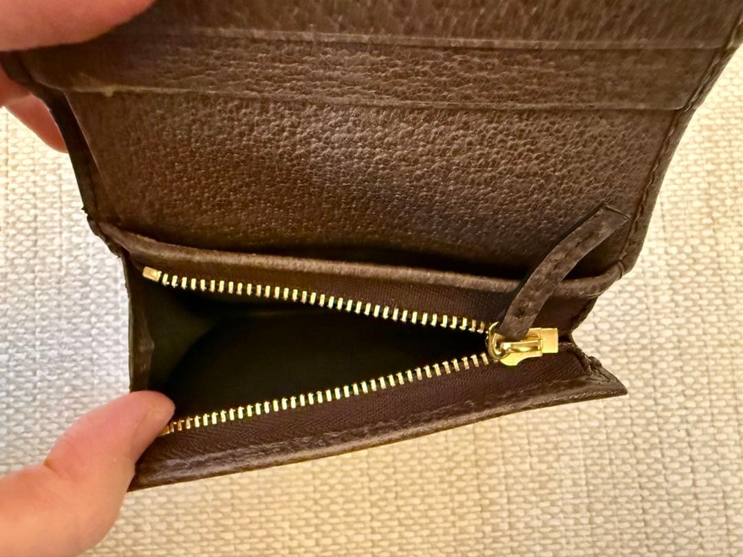 Gucci GGモノグラム 二つ折り財布