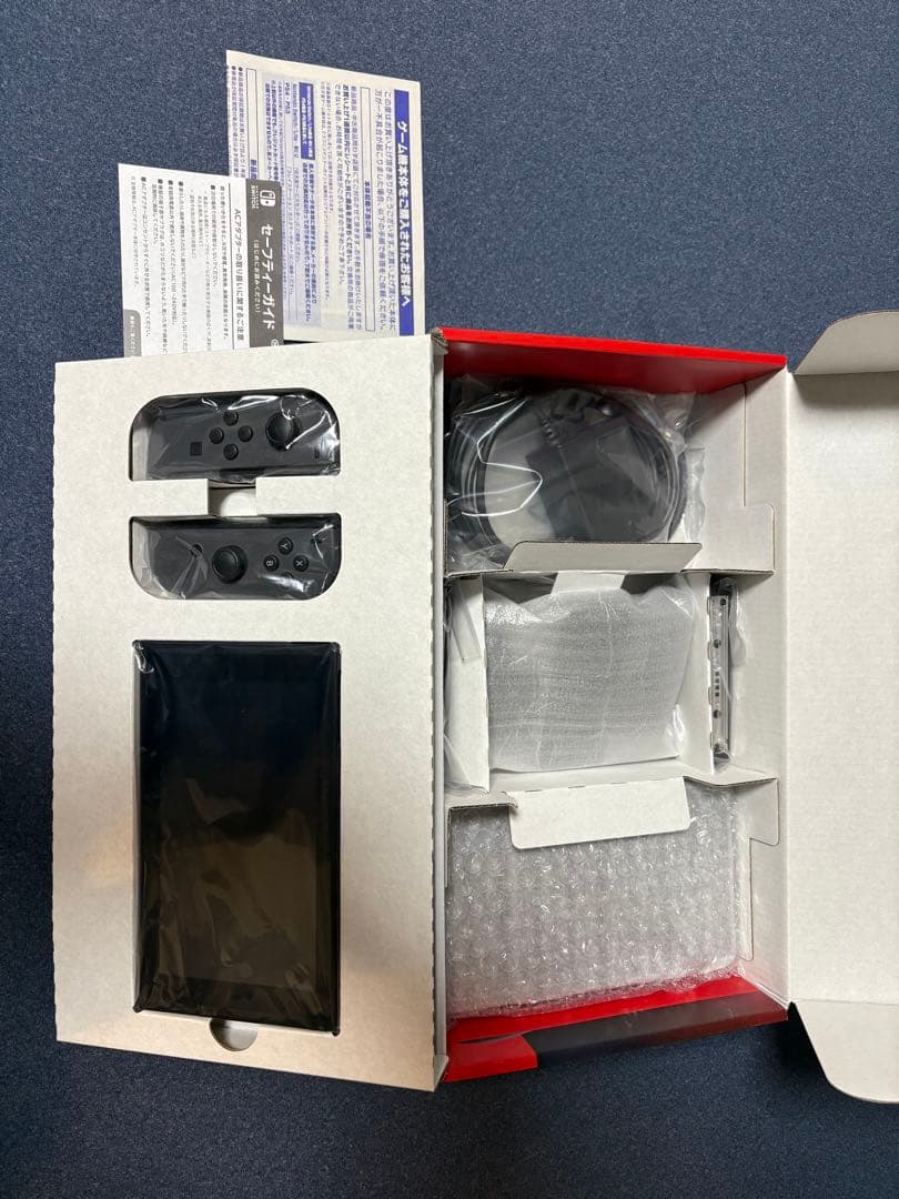 Nintendo Switch グレー 本体 ジョイコン付き スイッチ 完備品