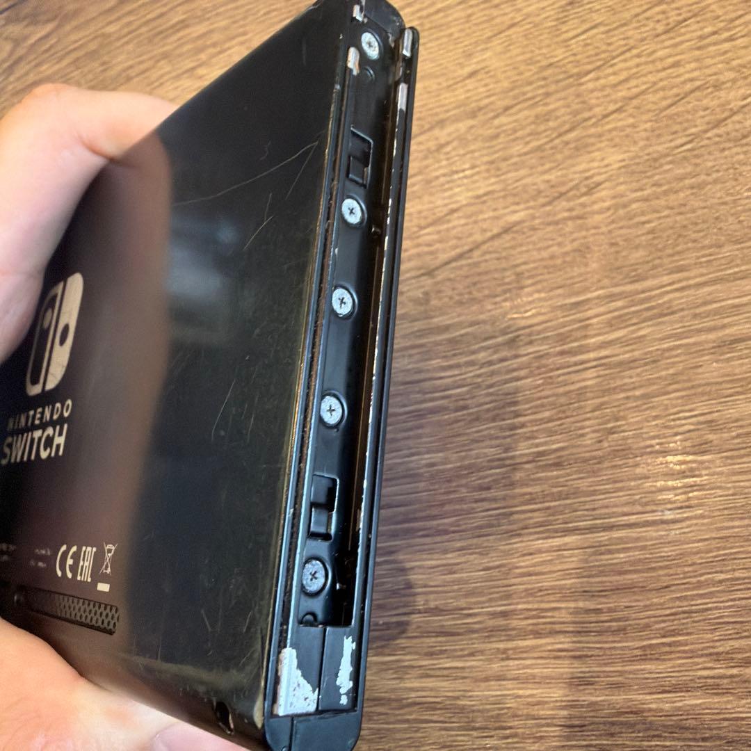 Switch ジャンク品　2017年製　本体のみ