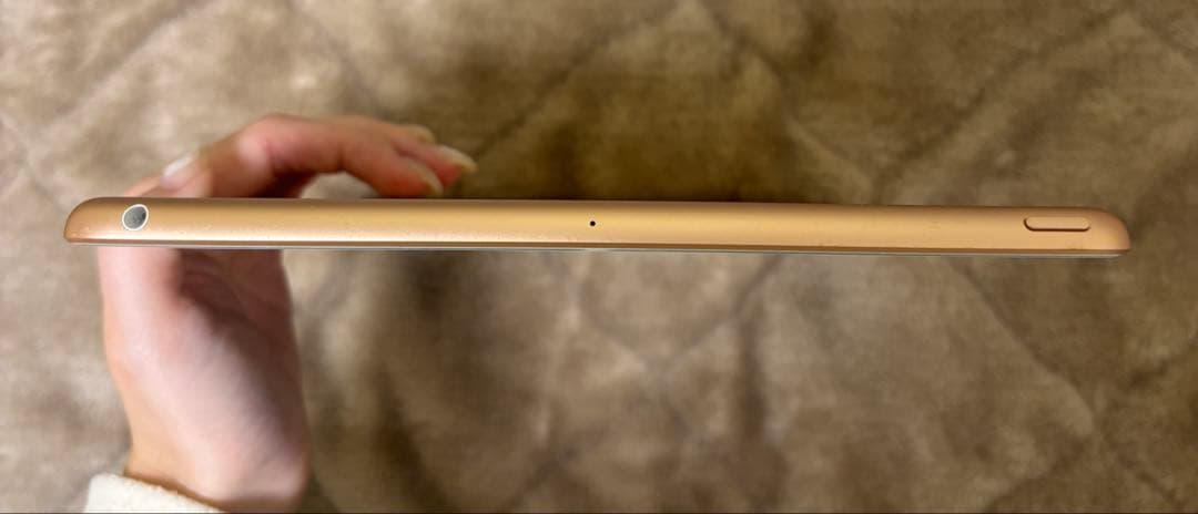 iPad 第8世代 32GB SIMフリー