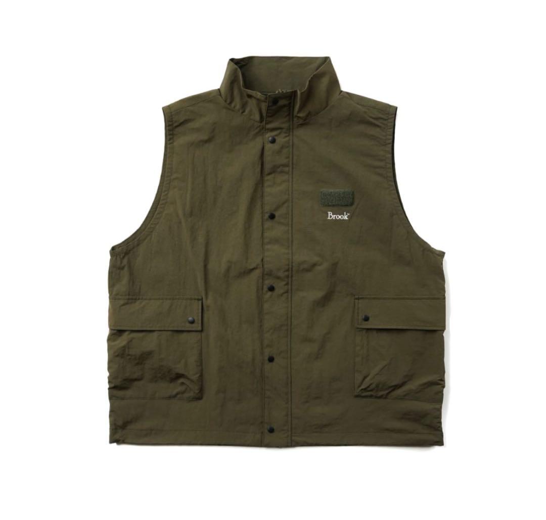 Brook Big Pocket Nylon Vest カーキ色