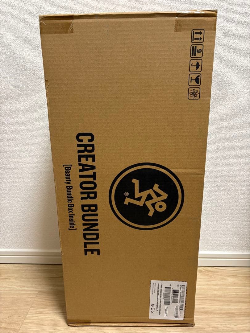 新品 MACKIE USBマイク モニタースピーカーCreator Bundle