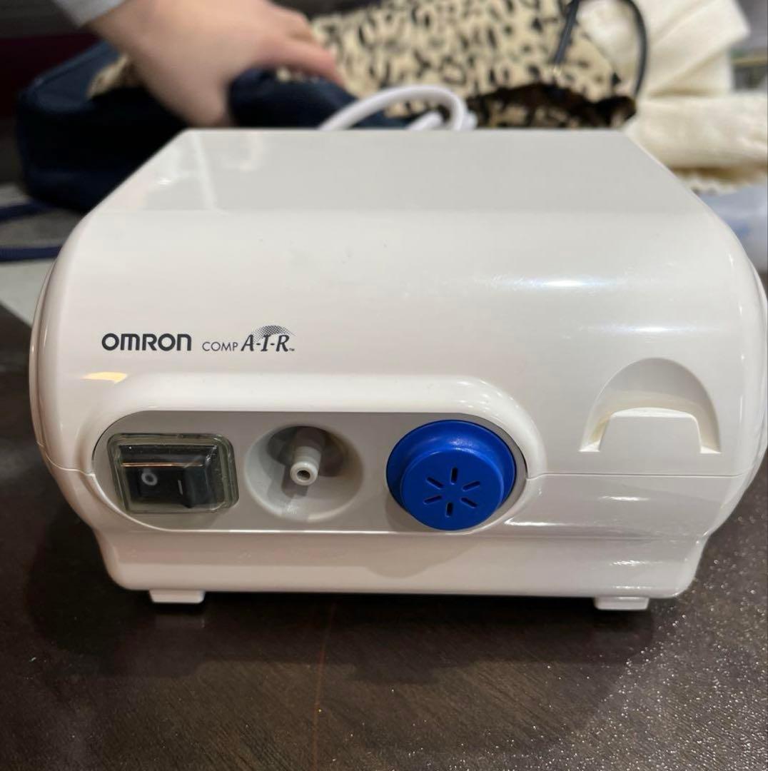 オムロン　吸入器