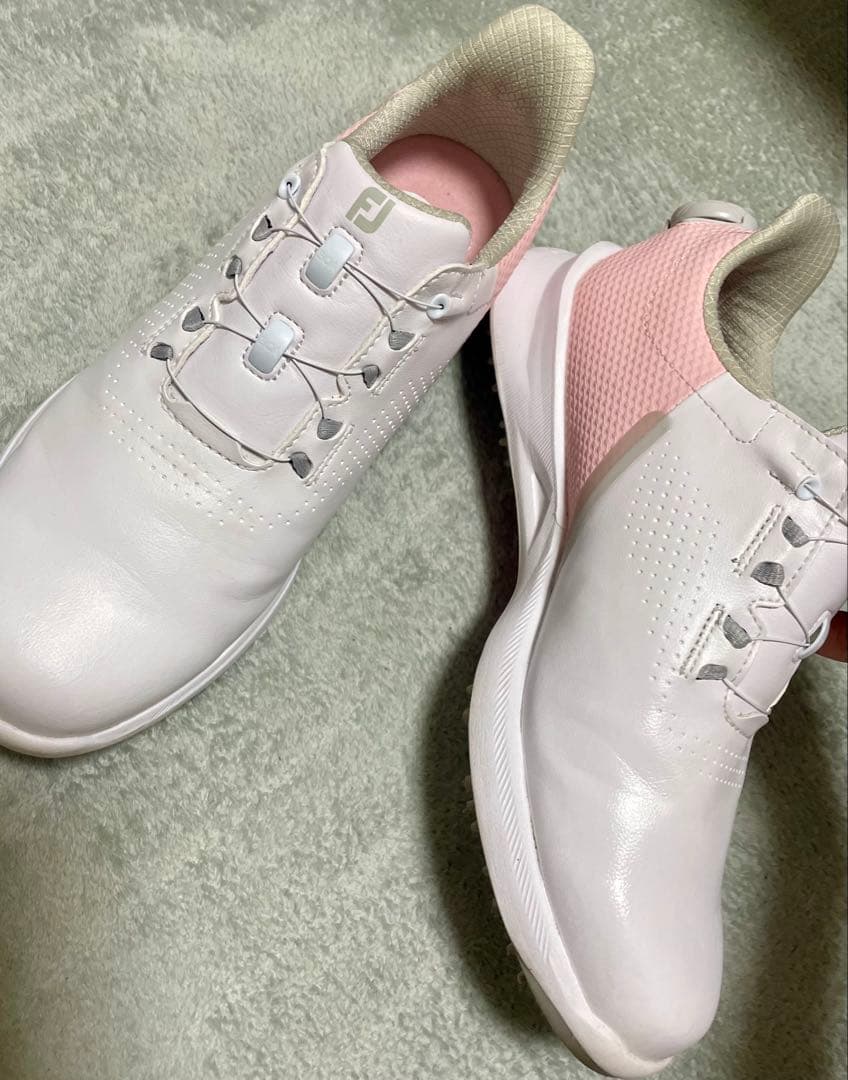 1度のみ使用FootJoy ゴルフシューズ 女性用 ホワイト/ピンク　24.5