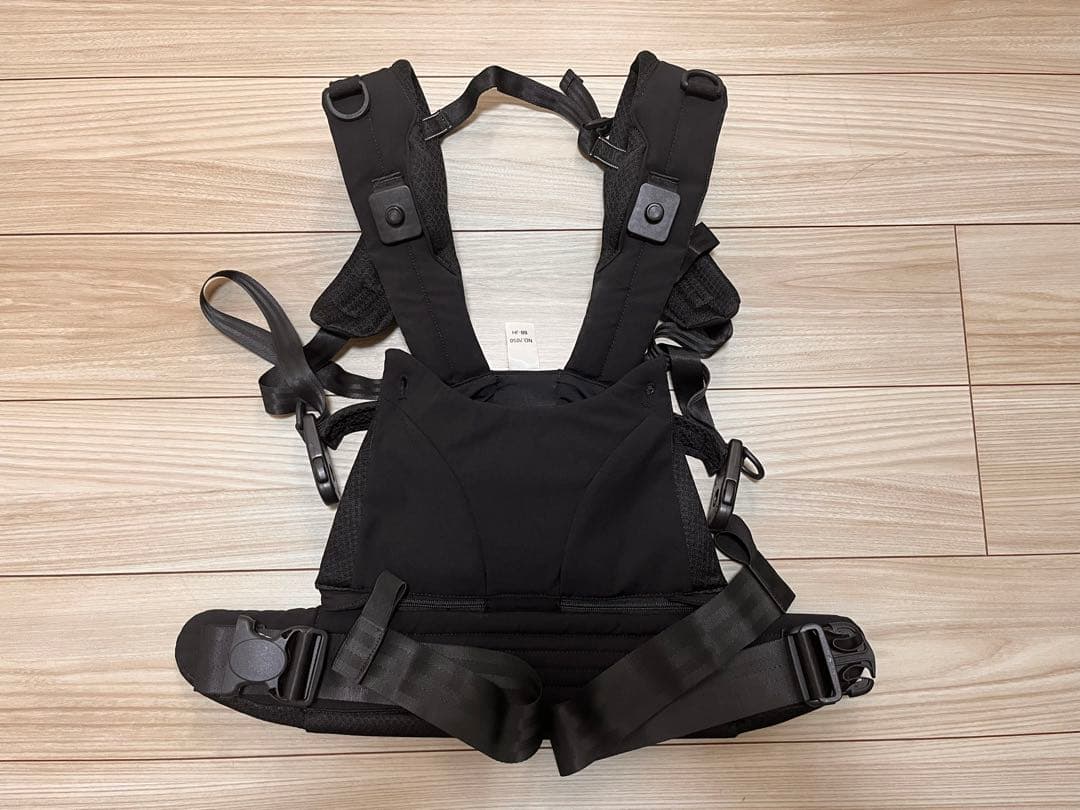 【美品】AIR BUGGYエアバギー 抱っこ紐 ブラック