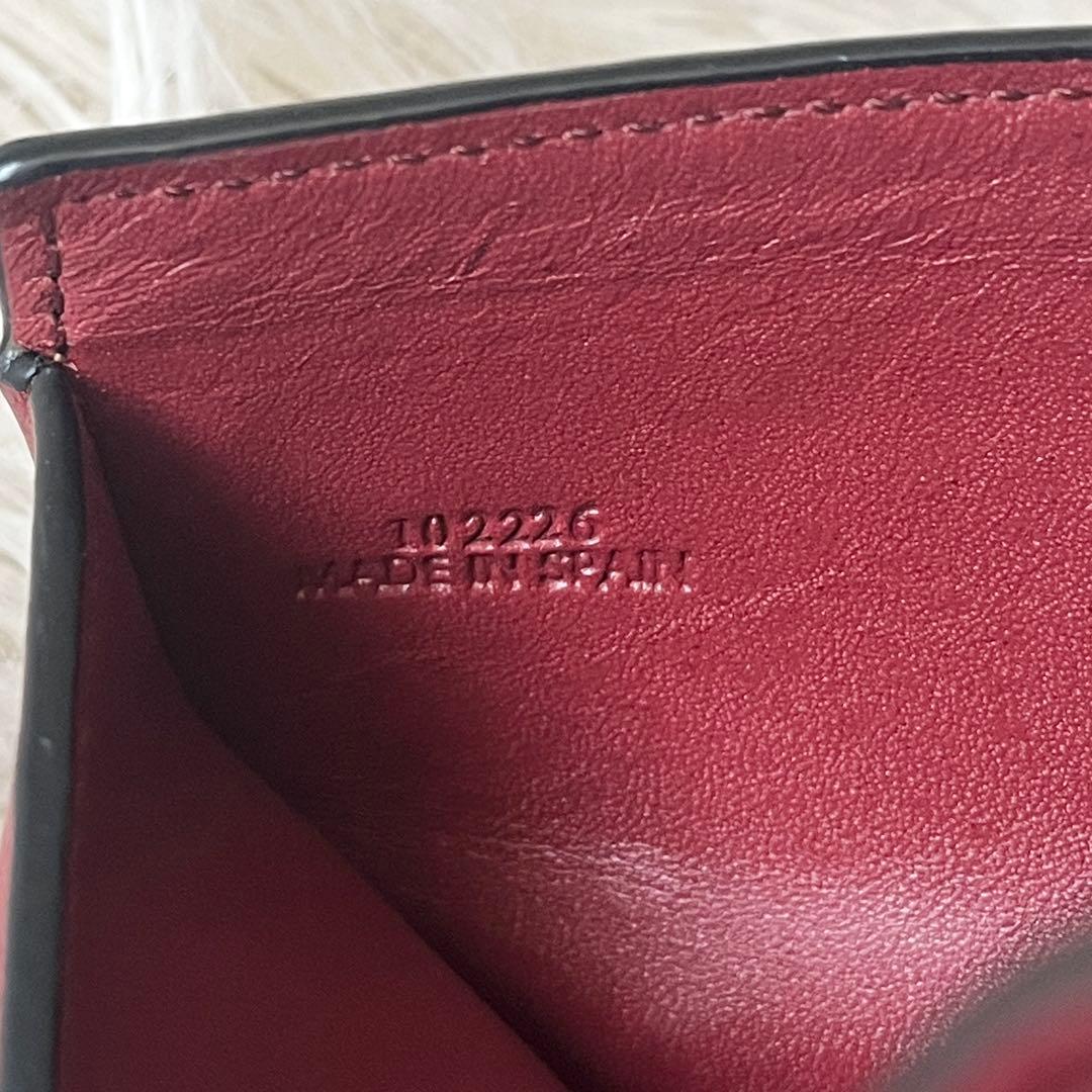 LOEWE 二つ折り財布 ブラウン　コンパクト　キャラメル　ピーカン