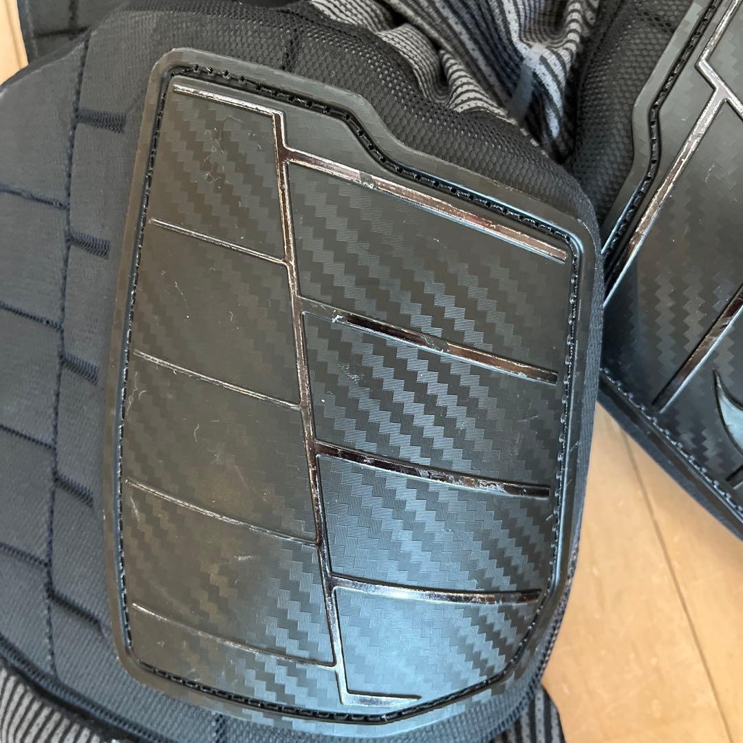 NIKE Pro Combat アメフトパッド付きスパッツ
