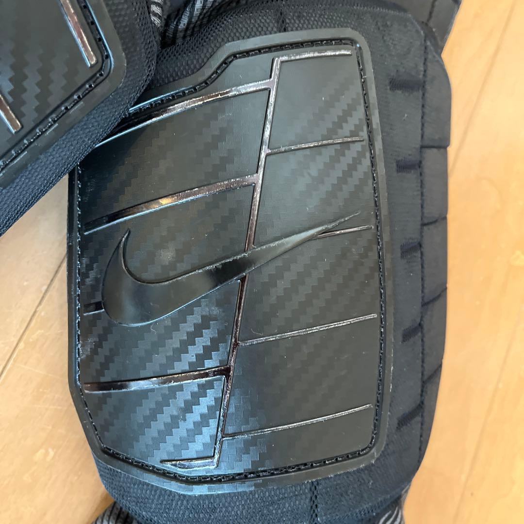 NIKE Pro Combat アメフトパッド付きスパッツ