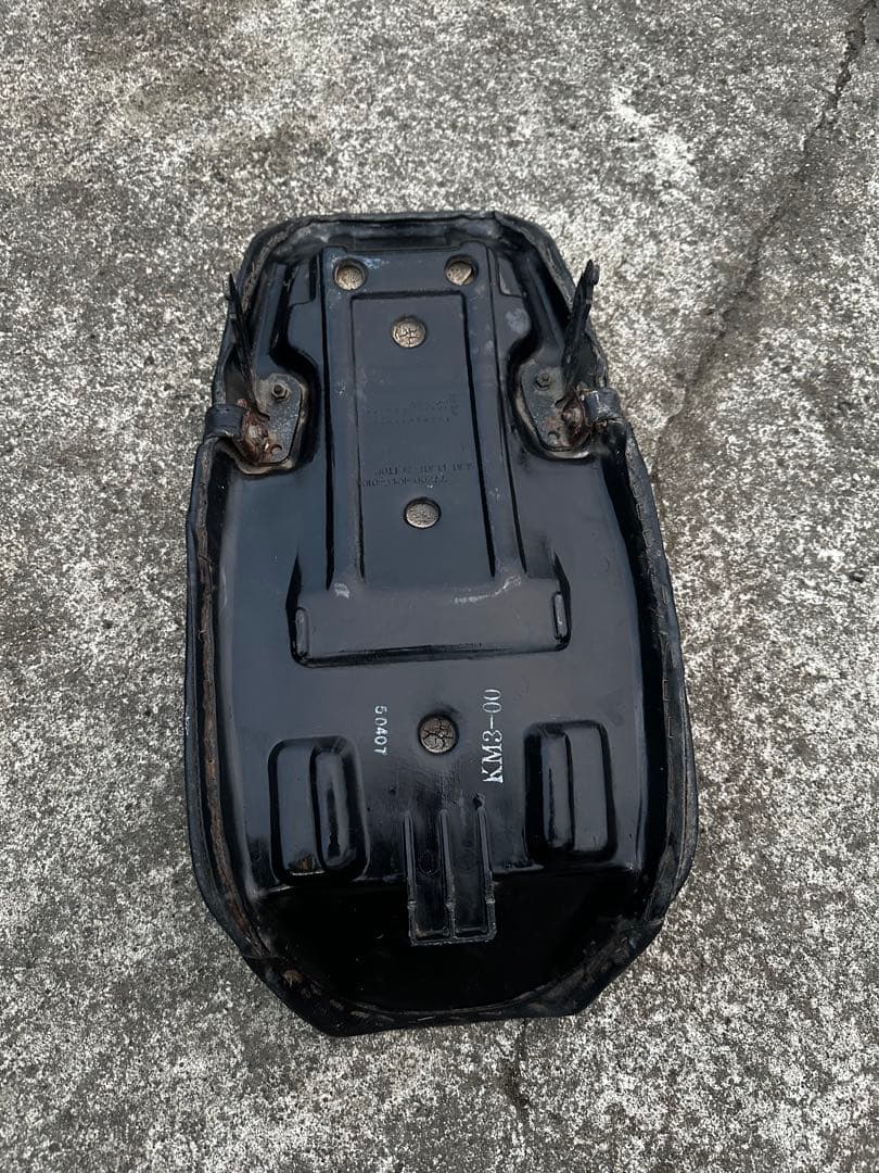 vt250fe vt250z mc07 シート 破損あり 純正