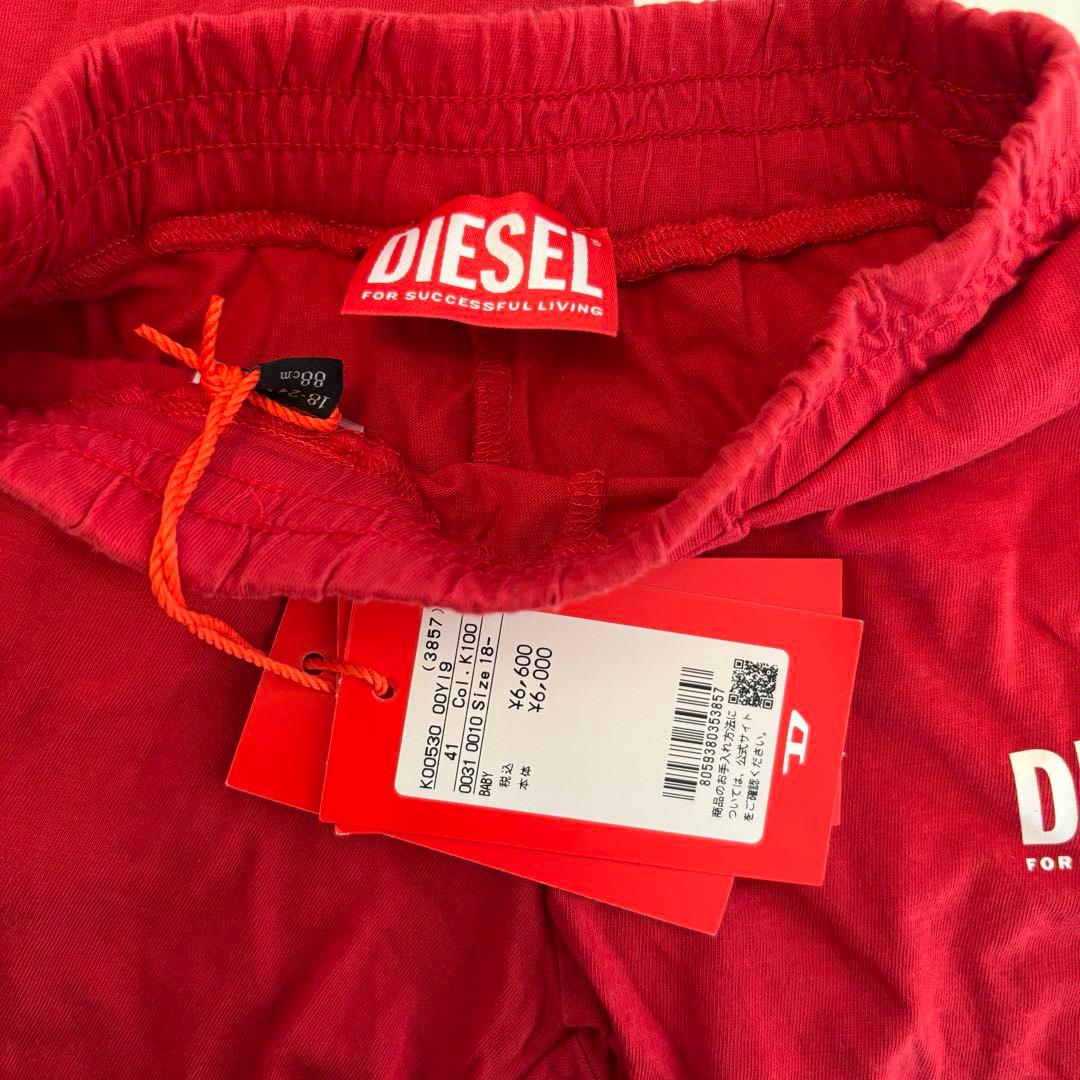DIESEL kids 赤Tシャツ　ショートパンツ　88cm