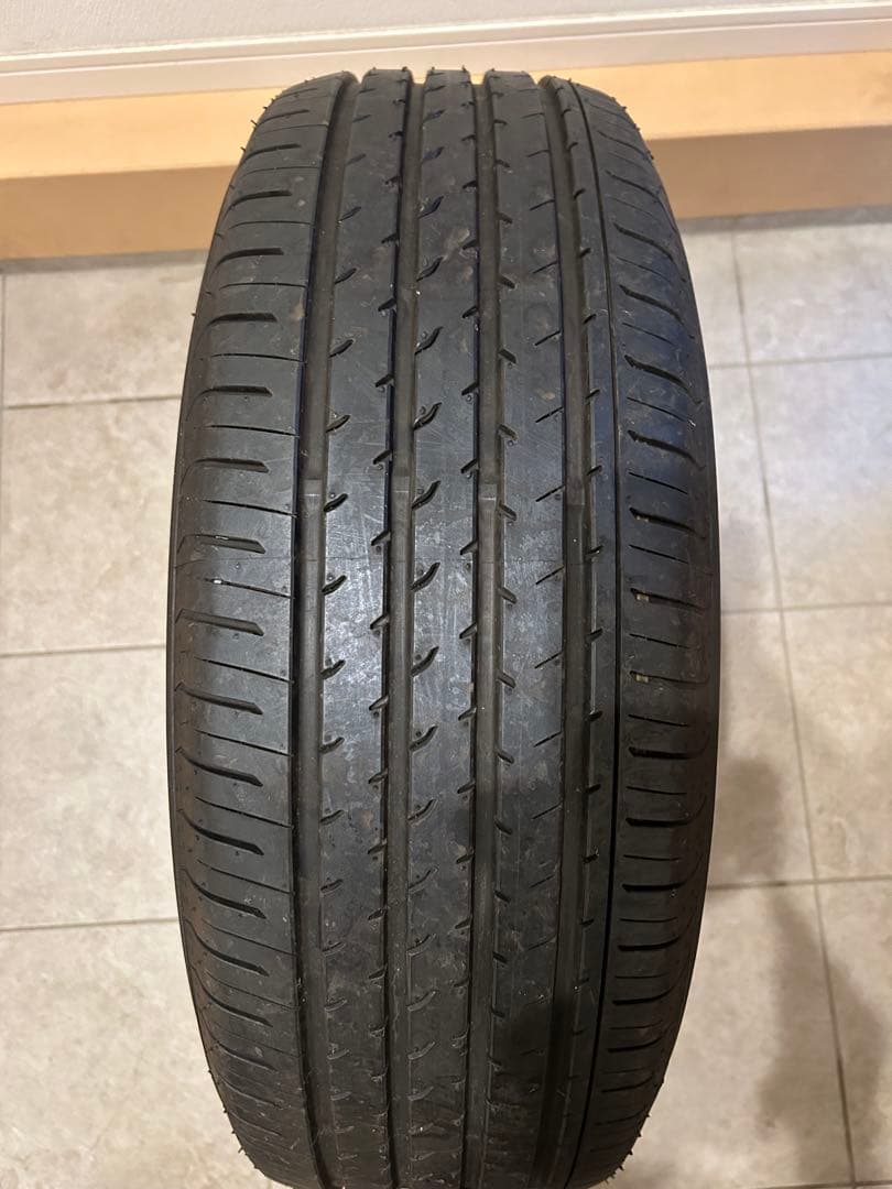 ヨコハマADVAN 225/65R17 夏タイヤ