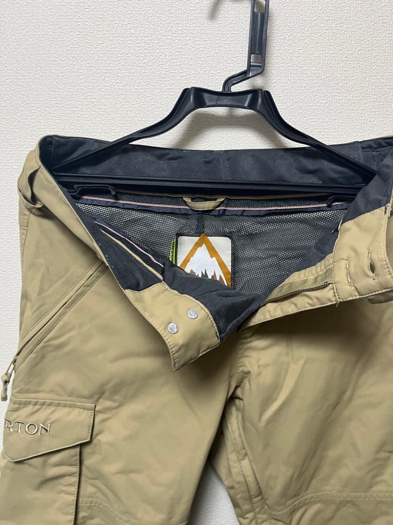 【美品】BURTON スノーボードパンツ ベージュ カーゴスタイル