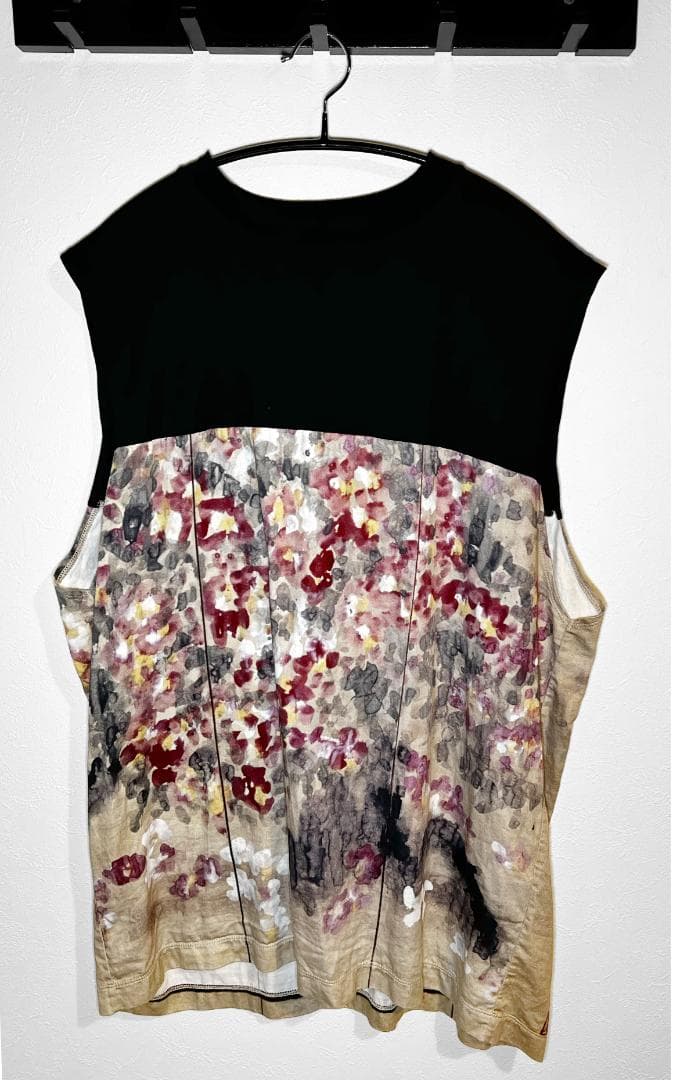 【美品・定価30,800円】ALMOSTBLACK ノースリーブトップス