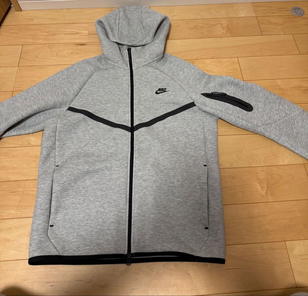 NIKE テックフリース