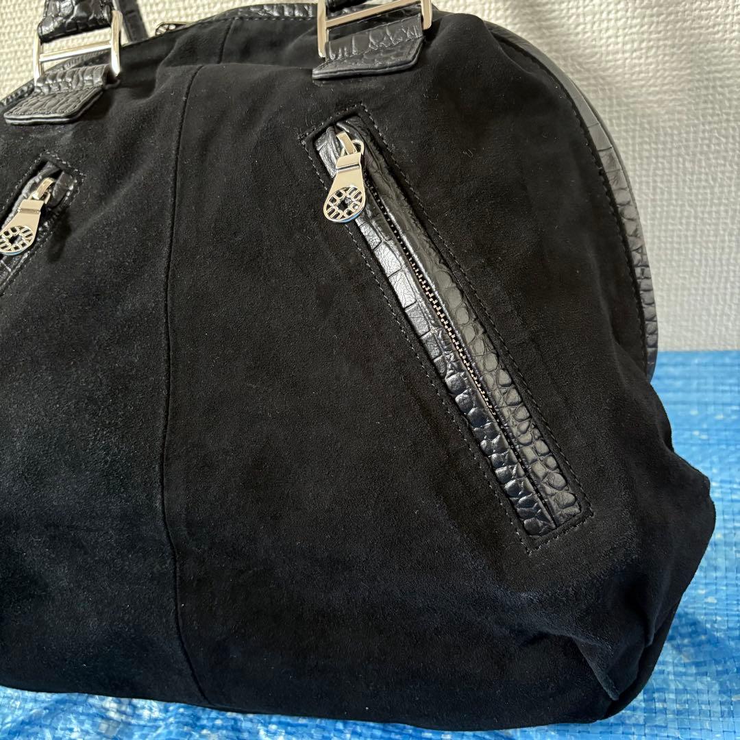 レア⬛︎ハローキティ⬛︎muta⬛︎ボストンバッグ⬛︎コラボ⬛︎レザー⬛︎クロコ型押し