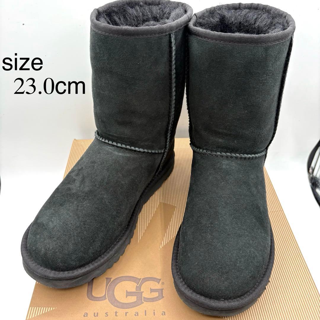 極美品✨ UGG W CLASSIC SHORT 【23.0】 ブラック