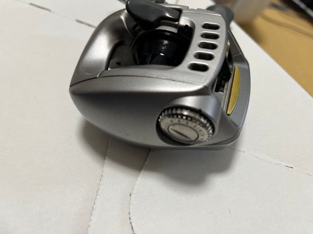 ダイワ　TEAM DAIWA-Z 105HL 【美品】左ハンドル