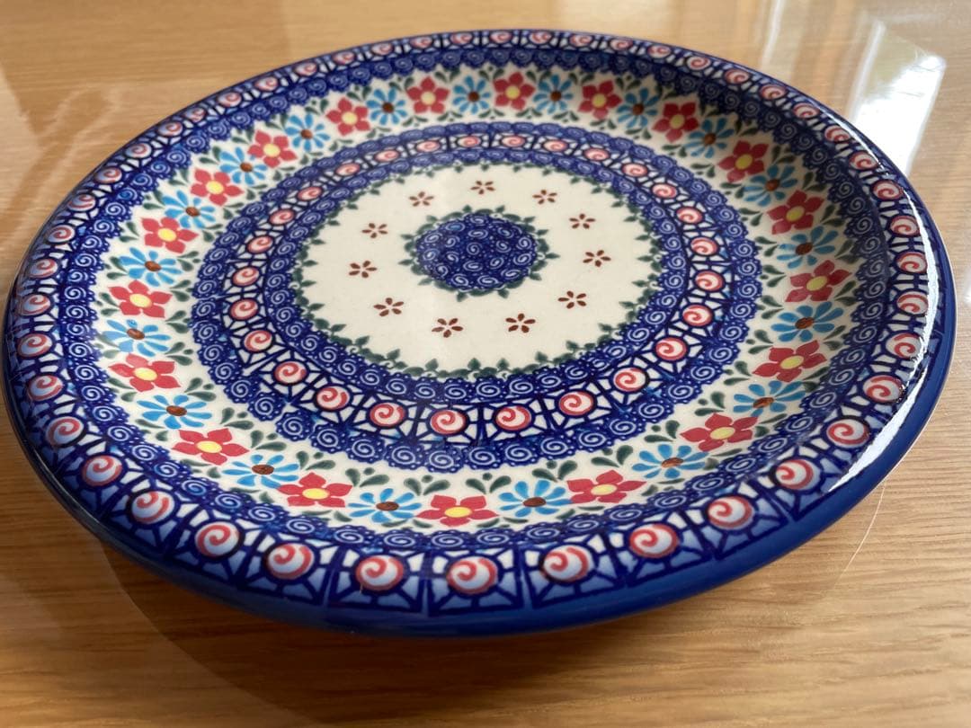 ポーランド食器2枚セット　花柄装飾の陶器皿 直径約25cm