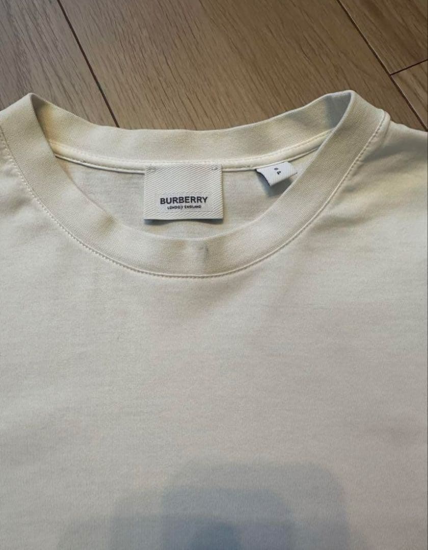 BURBERRY ホワイト ロゴ Tシャツ　レディースS
