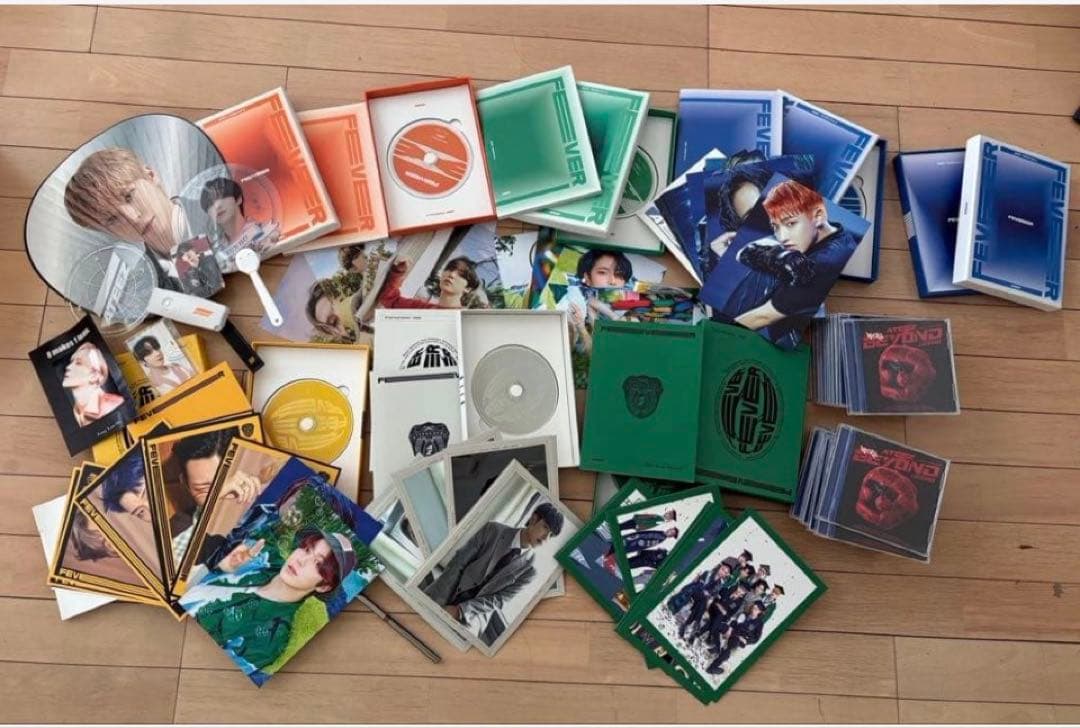 ATEEZPhotobookSeason's Greeting写真掲載の物全部