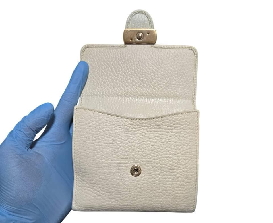 GUCCI インターロッキング　財布　白