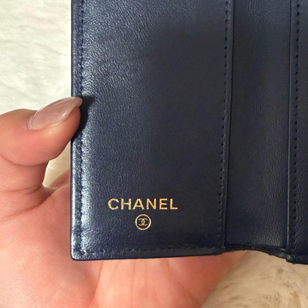 CHANEL ネイビー 三つ折り財布