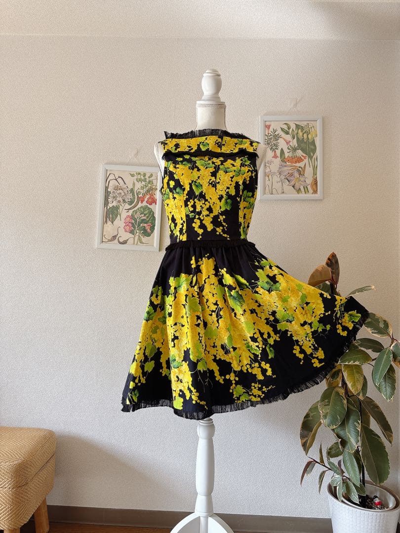 Blumarine 洗練された花柄ワンピース