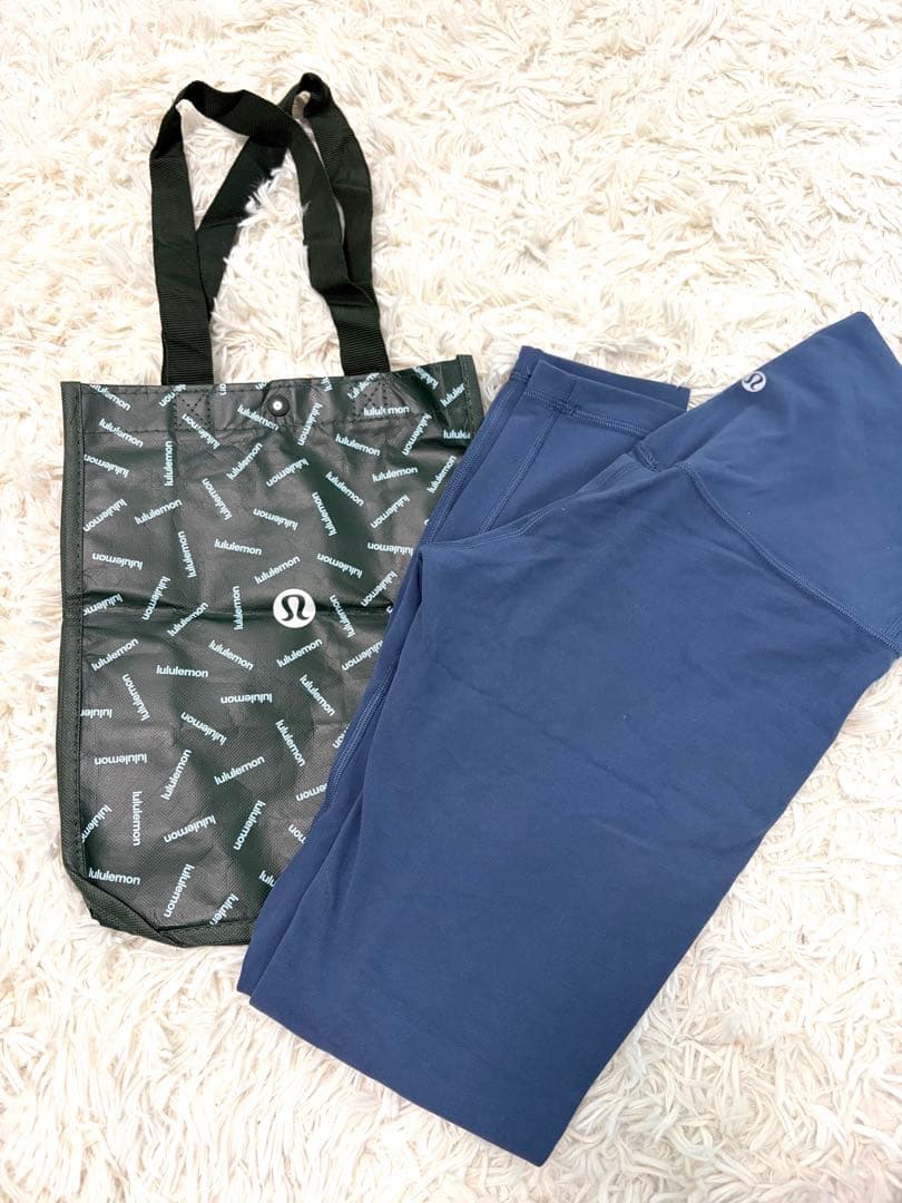 【美品】lululemon ヨガパンツ サイズ4 ネイビー ショッパー付き