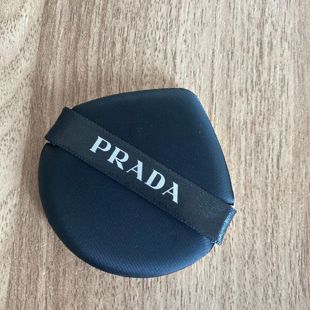 PRADA リヴィール メッシュ クッションファンデーション LN25