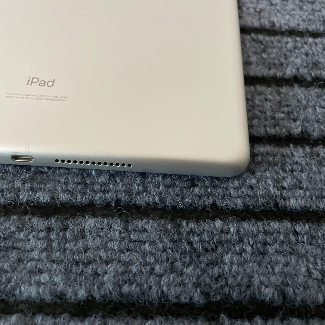 6 iPad 7世代 128GB SIMフリー シルバー