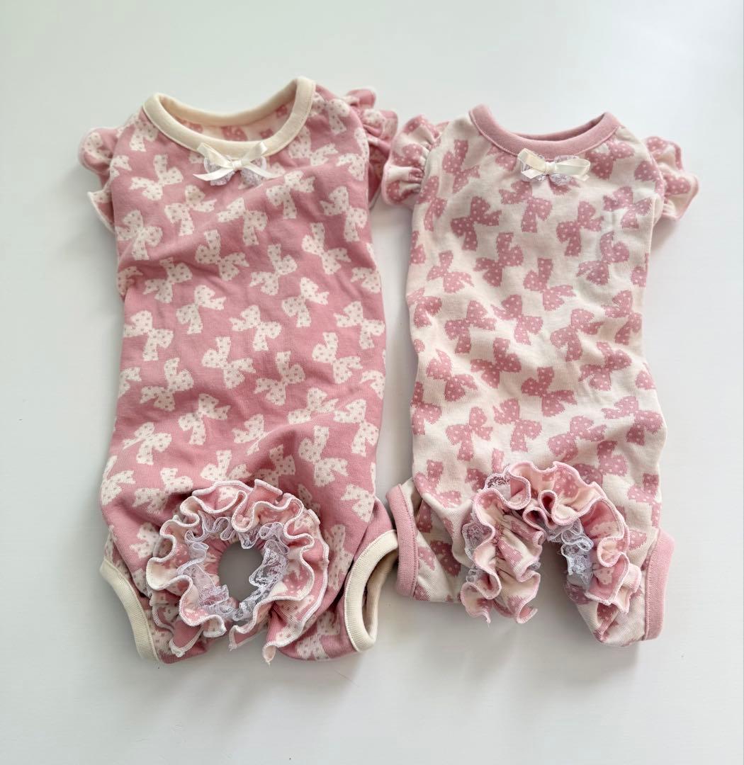 chimocoページです　ダックス　犬服　フリフリロンパース　リボン柄