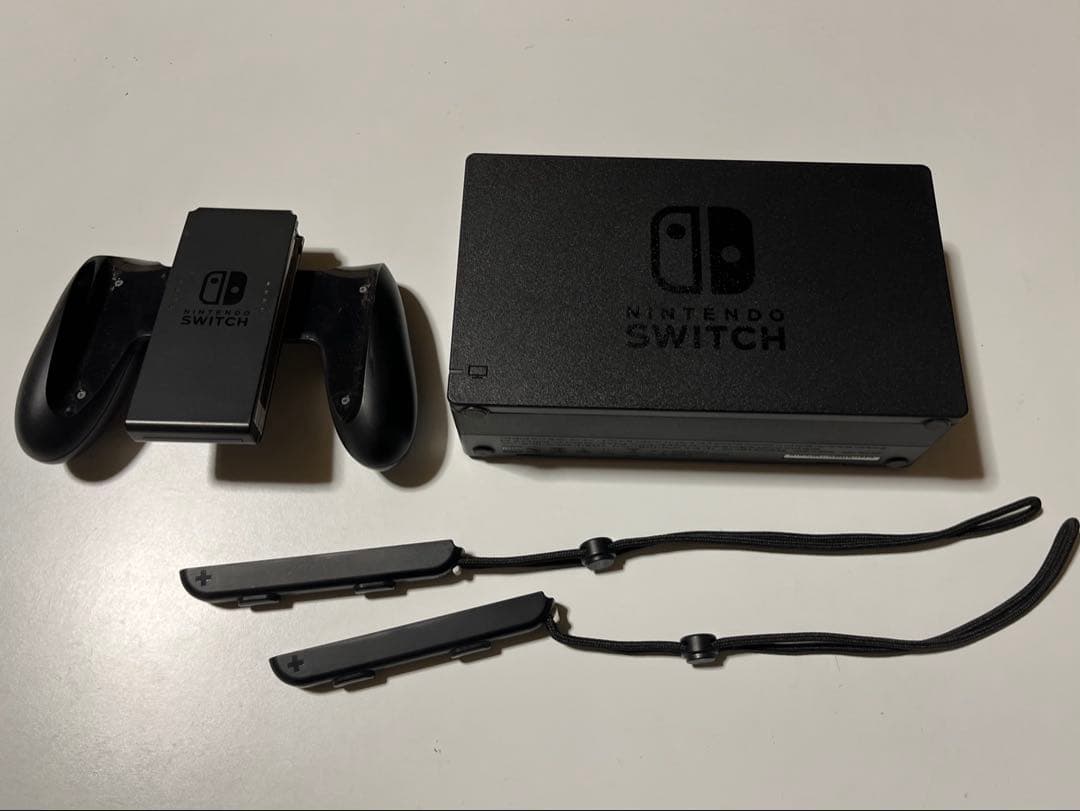 Nintendo Switch 箱あり カセットなし XAJ100〜