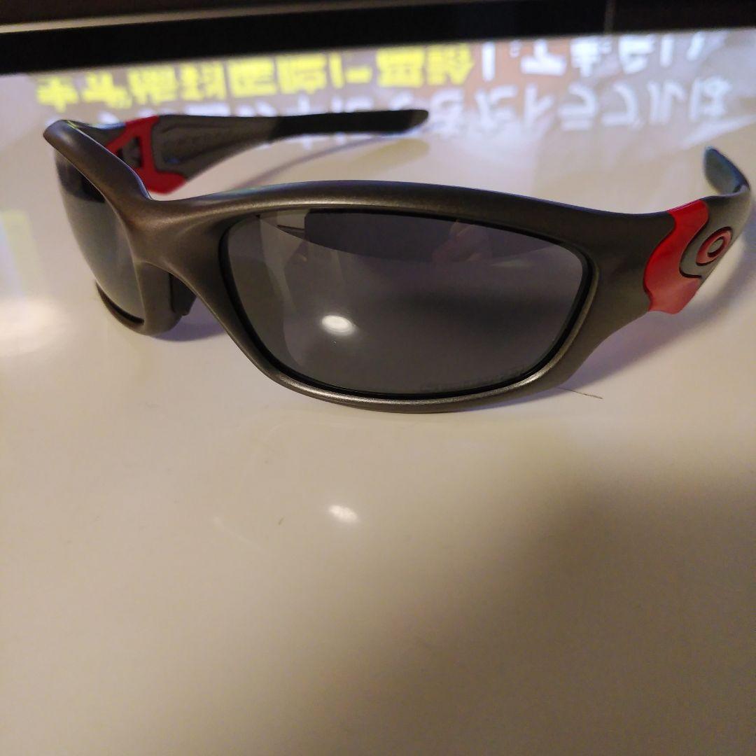 oakley ストレートジャケット DUCATIモデル