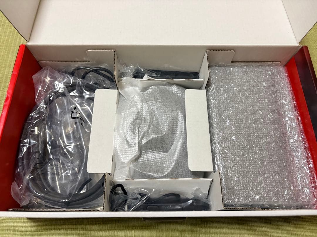 Switch本体 箱付き ケース付き 動作確認済み
